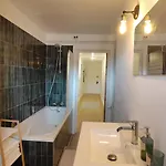 Renove Vue Montagne A Centre *