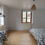 Renove Vue Montagne A Centre * 比桑