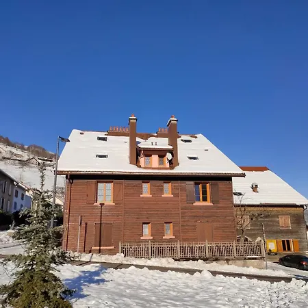 Renove Vue Montagne A Centre Apartmán *