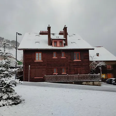 Renove Vue Montagne A Centre Daire *
